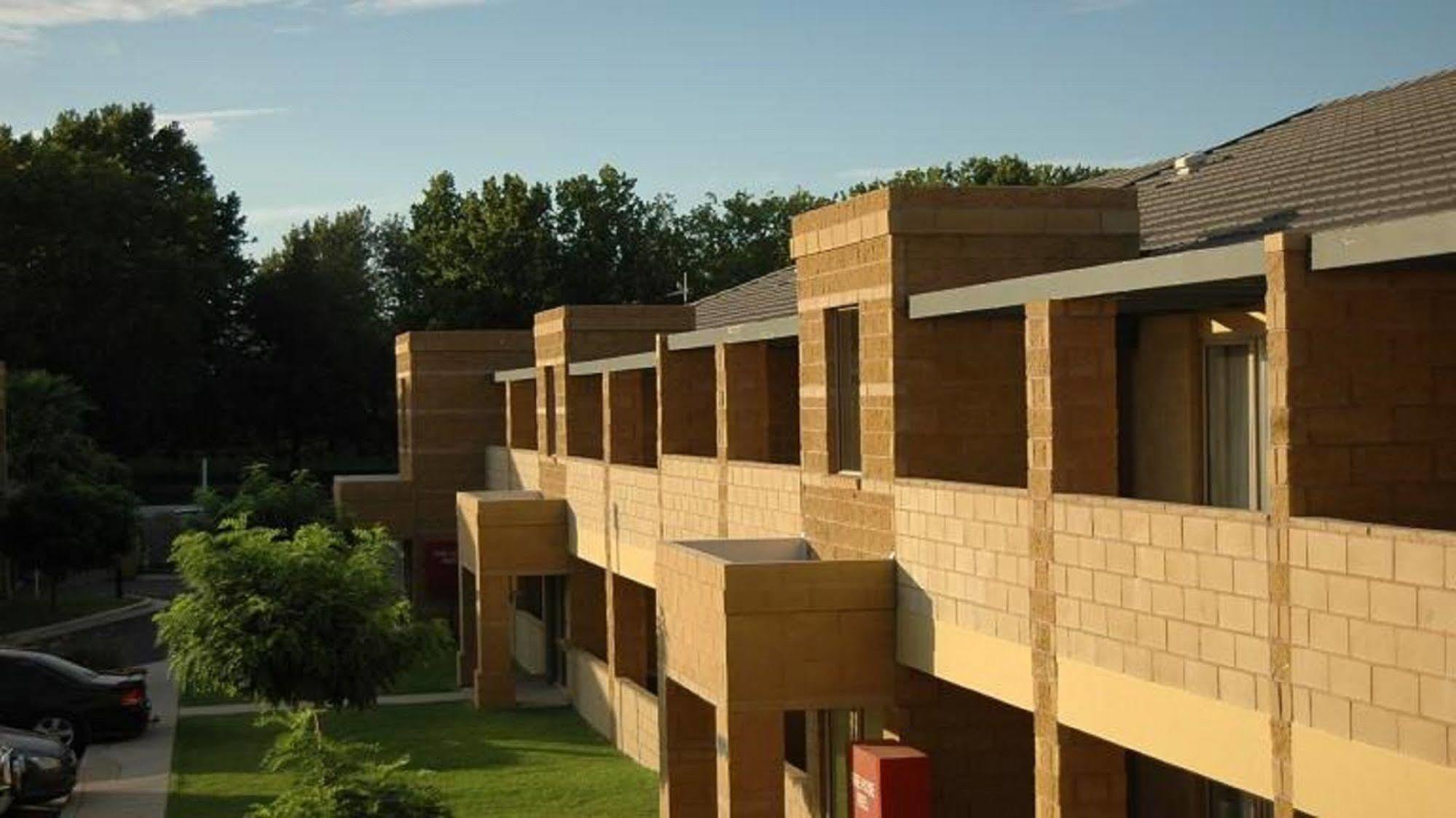 Quest Wagga Wagga Aparthotel Екстериор снимка